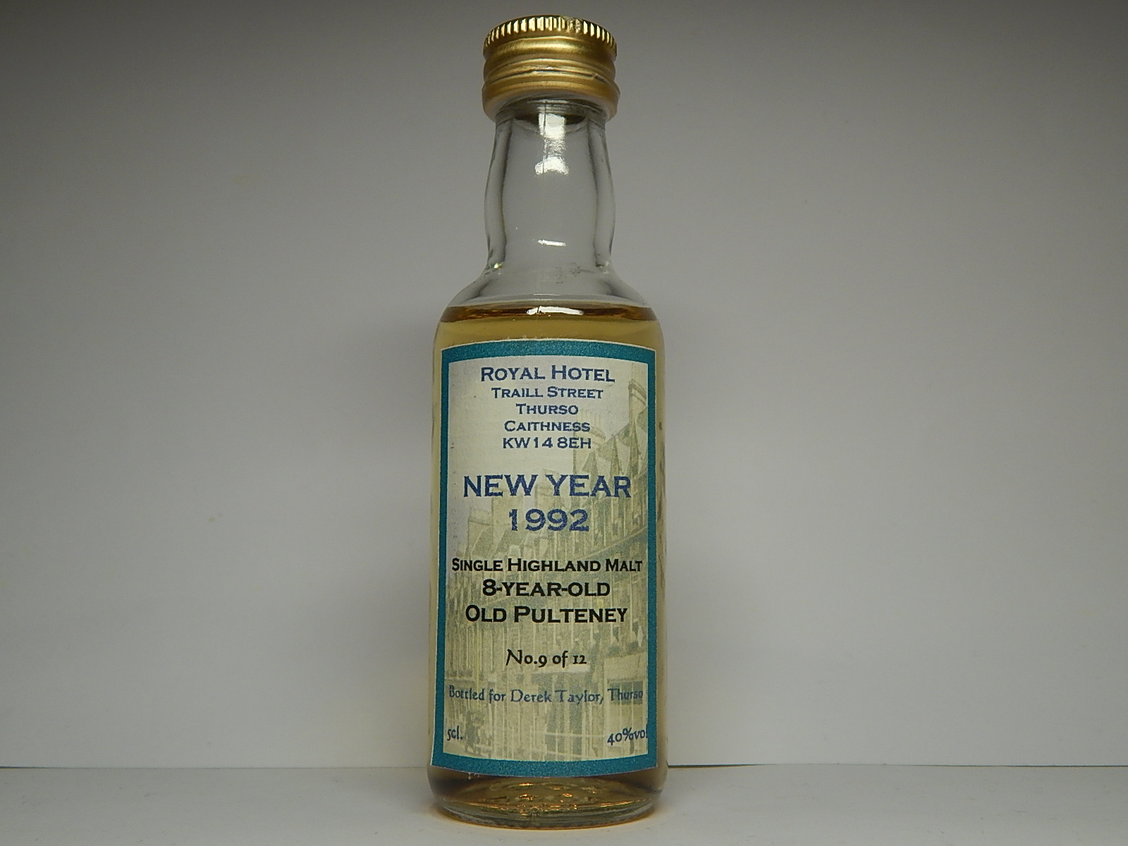 Royal Hotel New Year 1992 SHM 8yo 5cl. 40%vol